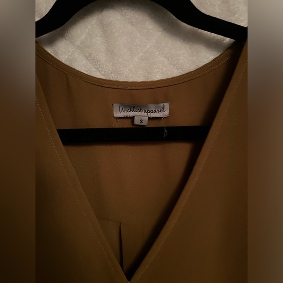 LIKE NEW Wishlist Semi-Sheer Tie-front Blouse - Picture 4 of 6